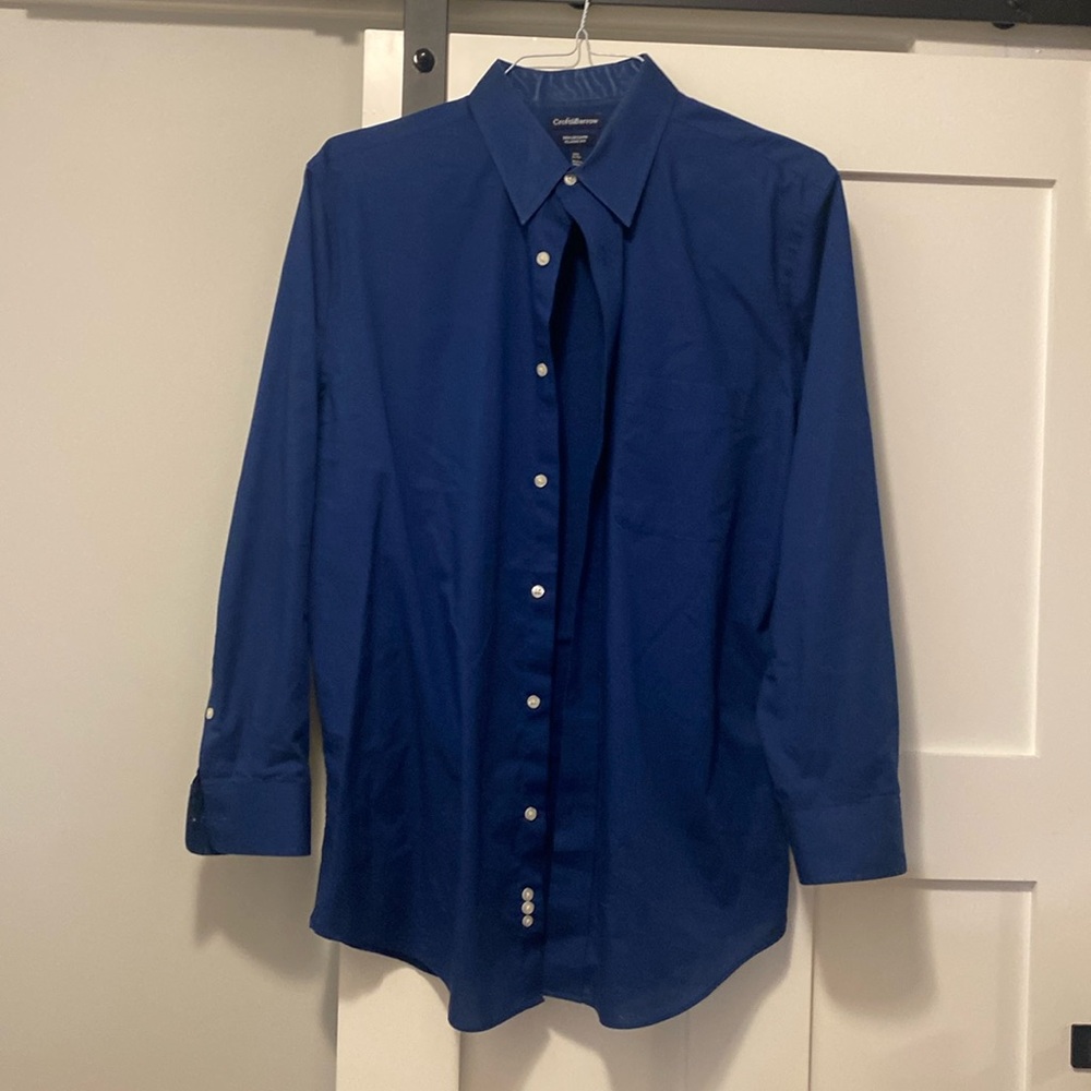 Men’s dress shirt